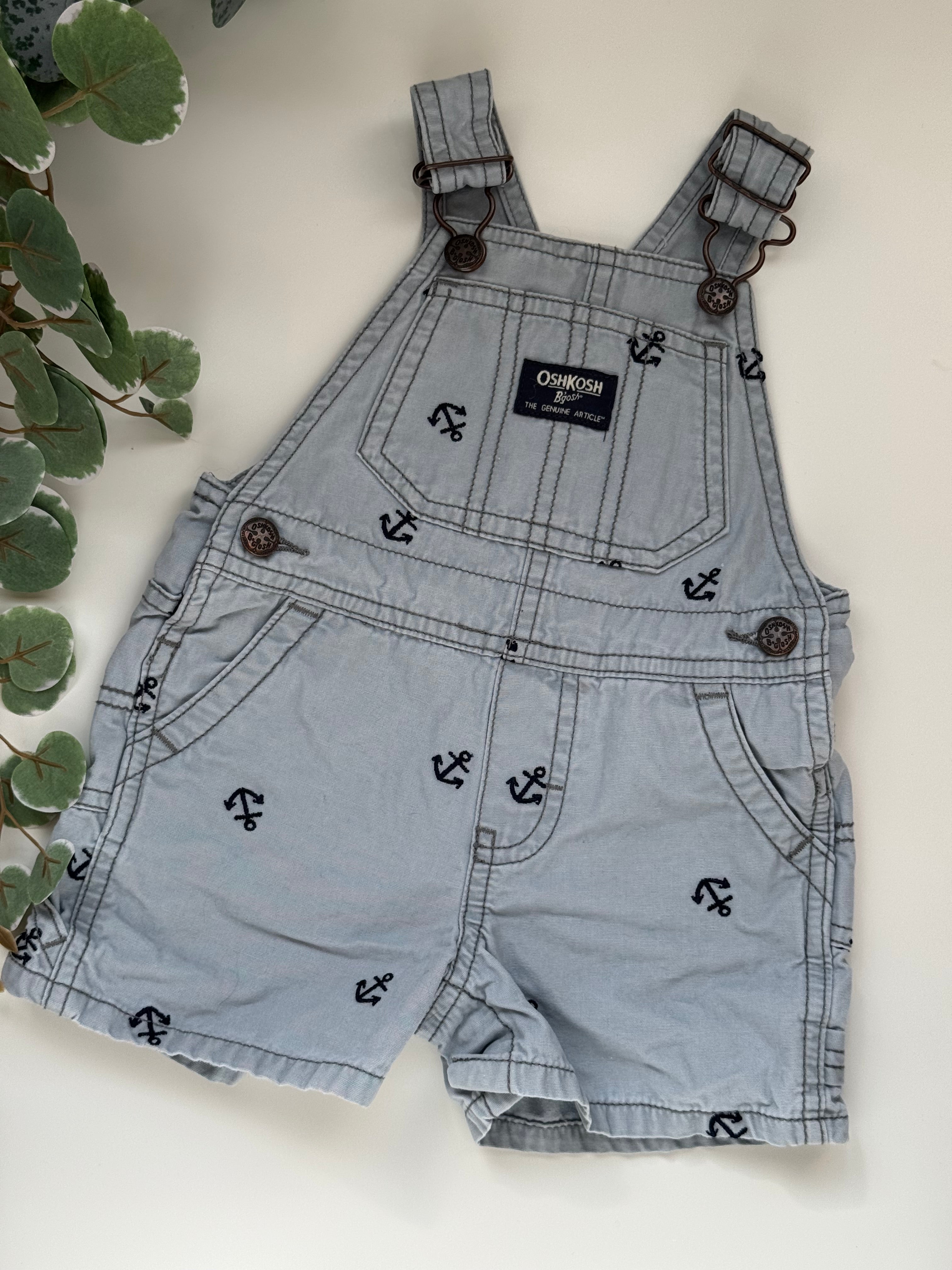 Salopette Oshkosh 9 mois